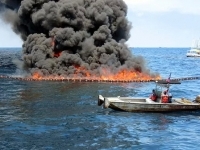 Огнестойкий бон для нефтепродуктов DESMI PYROBOOM