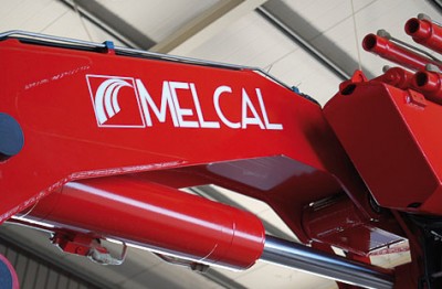 Cудовые краны MELCAL для строительства двух судов снабжения буровых платформ